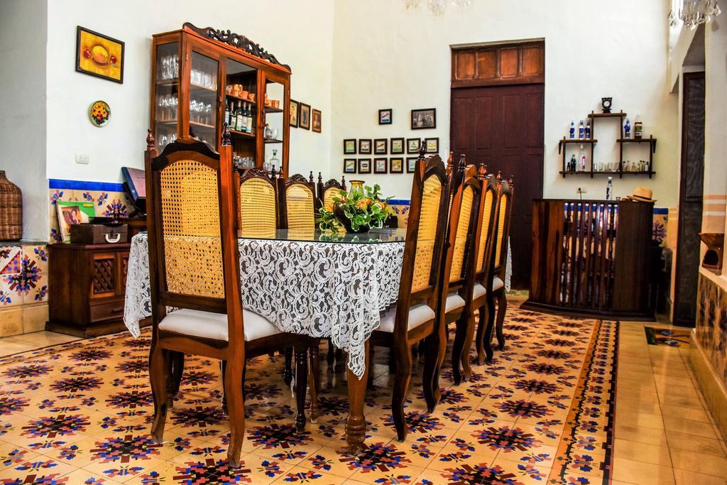 Hotel Casa Marlene à Valladolid  Extérieur photo