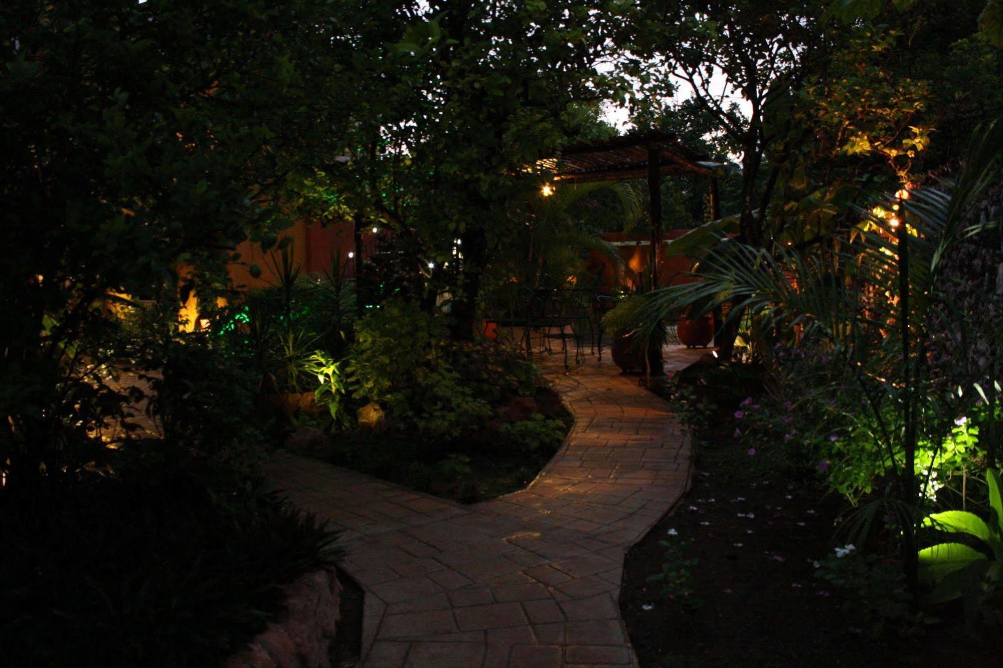 Hotel Casa Marlene à Valladolid  Extérieur photo