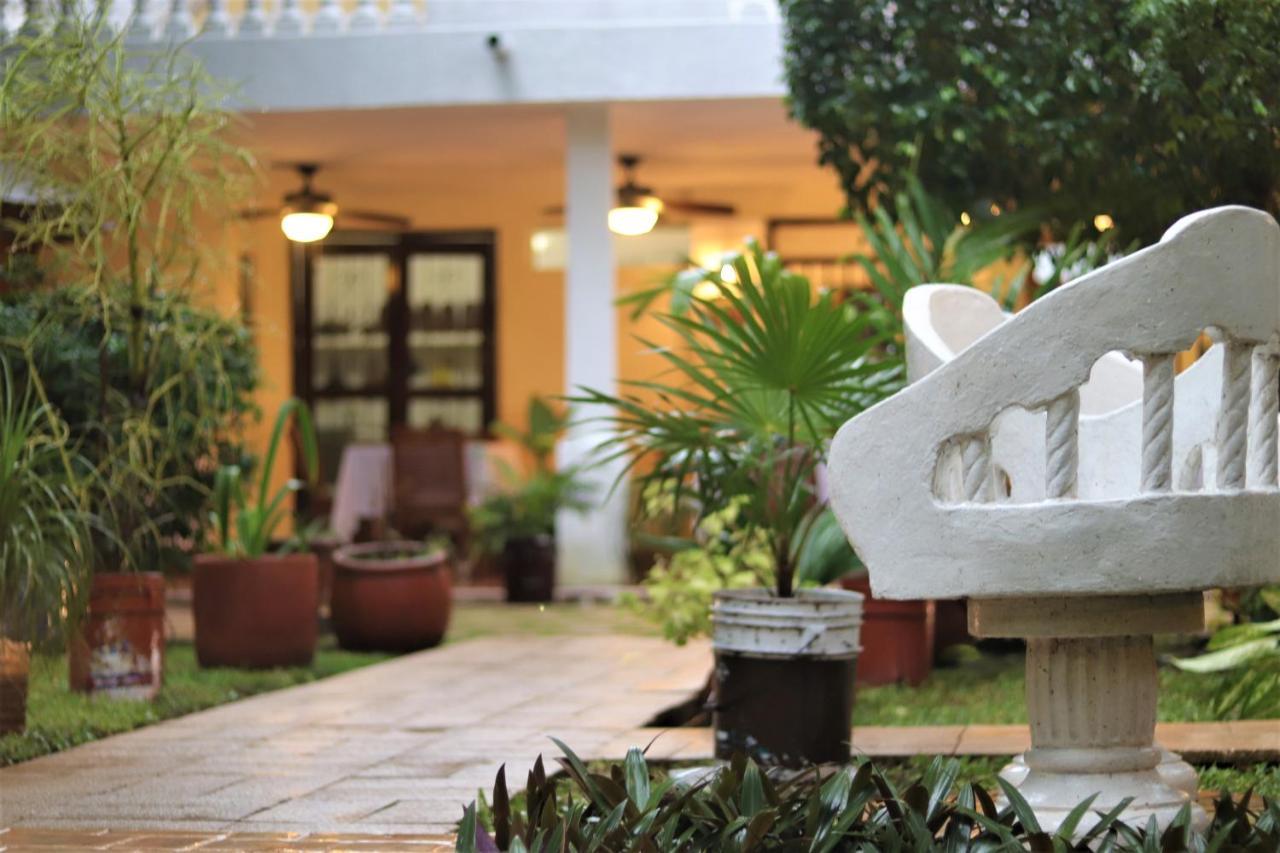 Hotel Casa Marlene à Valladolid  Extérieur photo