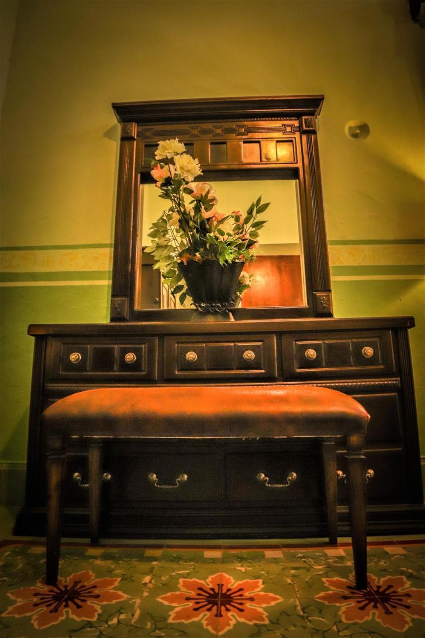 Hotel Casa Marlene à Valladolid  Extérieur photo